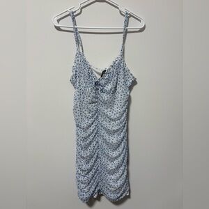 Flower divided dress